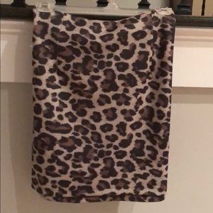 Leopard print stretch mini skirt!!!🖤(Never worn)